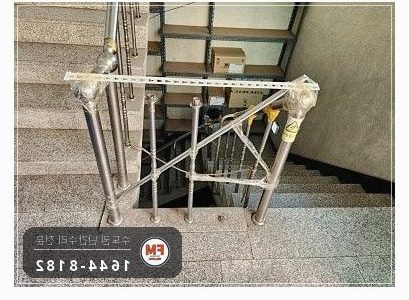 상가 계단 난간 보수 빠진 난간봉 제작 앵커 보강대 연결 용접
