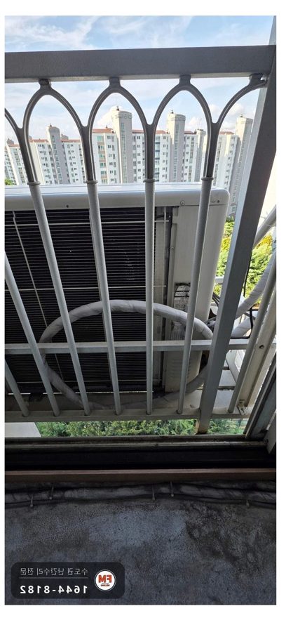 베란다 스텐 난간 소음 수리 밴드로 조이고 방진 고무 고정쇠 용접