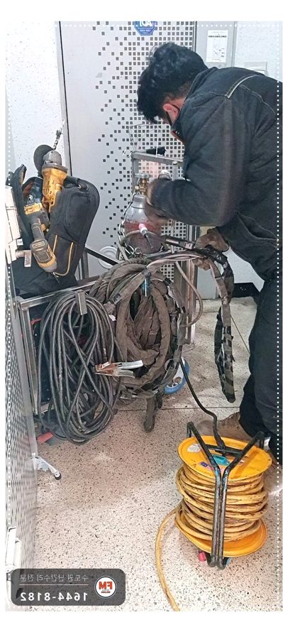 베란다 난간 수리 쏠린 난간대 당겨 세우고 앵커 반도 이중 보강